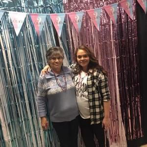 Meet your Posher, Joanie